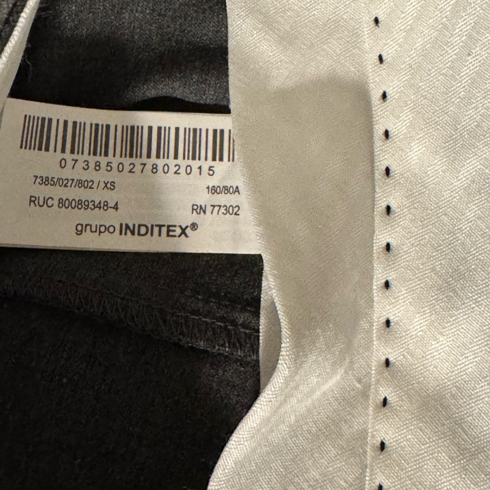 Zara Asymmetrical / One-Shoulder Gray Top (like the top of a skirt or pant) XS - Picture 8 of 8